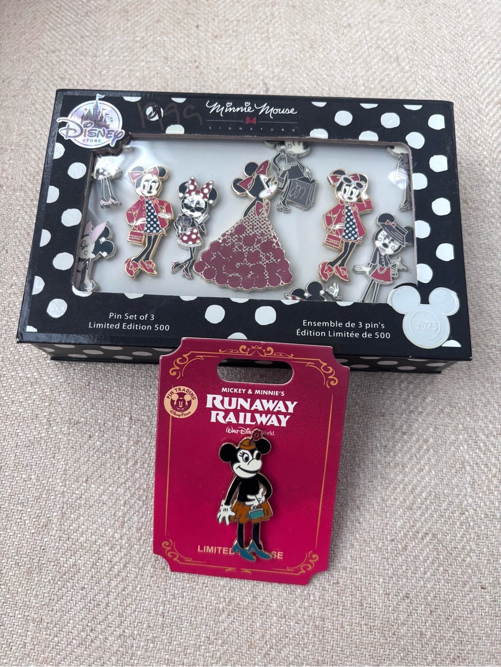 Disney D23 Expo Minnie Mouse Signature Pin Set + Disney x Boxed Lunch Pin